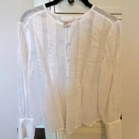 Banana Republic Ramie Pintuck Blouse; White - Picture 2 of 4